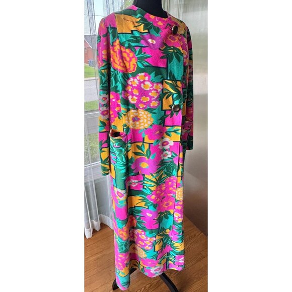 Vintage 1980s robe, teal, hot pink, yellow, green, bold floral geometric fleece - Picture 4 of 10